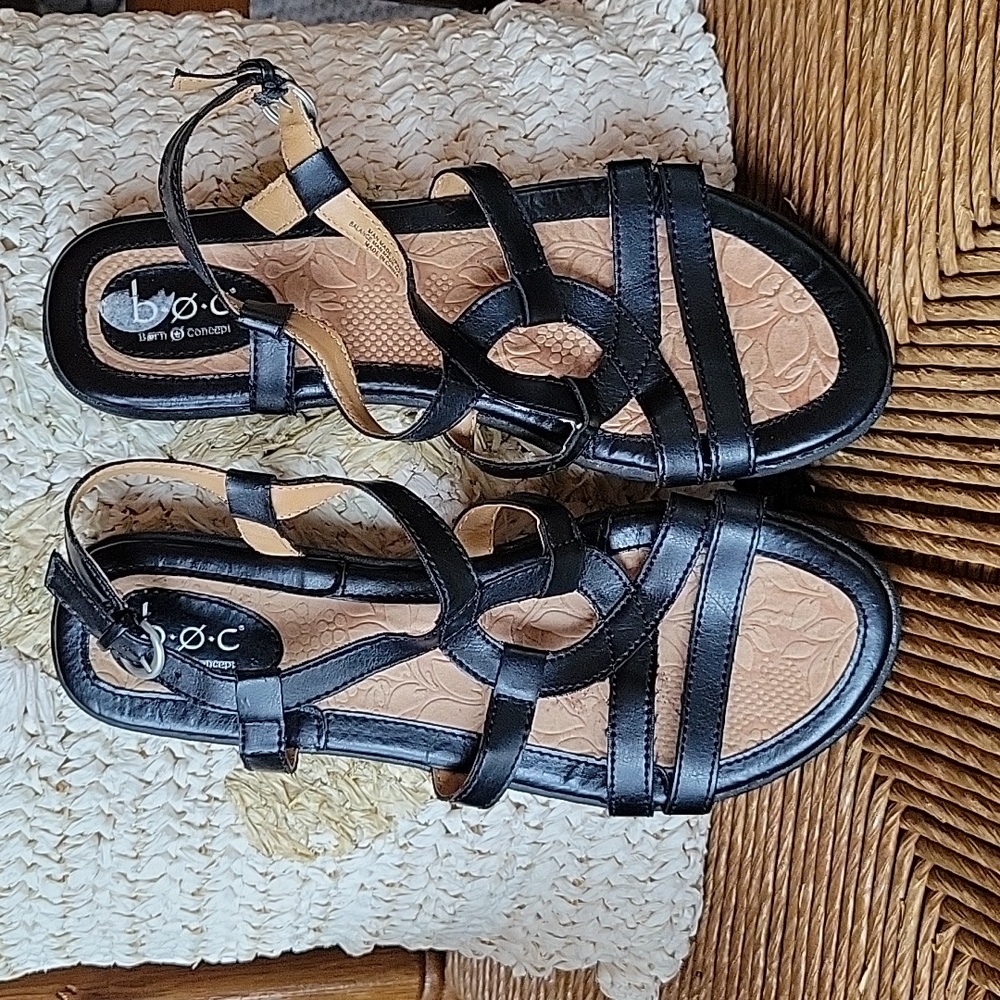 B.O.C Born Concepts, black strappy sandals, size 9M - Picture 8 of 12